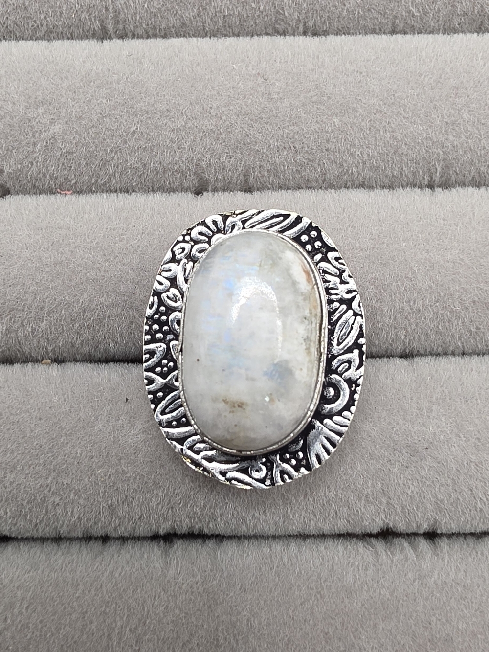 Silver Plated Moonstone Oval Ring Size 6 - White/Blue Sheen